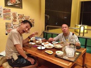 今夜も楽しき夜会で呑む