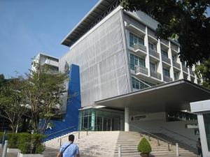 泰日工業大学校舎