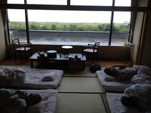 翌朝知らない人が寝ていた