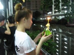 祈る女