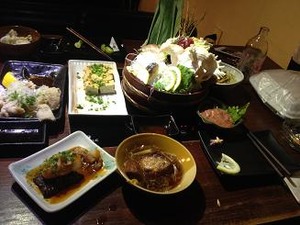 深夜にこんなに食べられましぇ〜ん