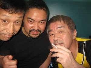 目が据わってんじゃんよ