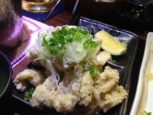 鶏皮揚げ