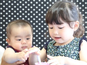 1969「すくすく育つ孫たち倫太郎と妃奈子」