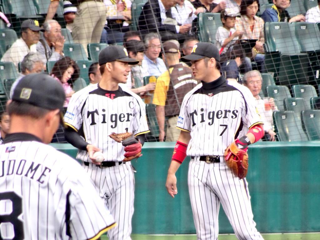 鳥谷敬監督 西岡剛ヘッドにありがちな事wwww おんj日誌 鳥谷敬監督 西岡剛ヘッドにありがちな事wwww おんj日誌