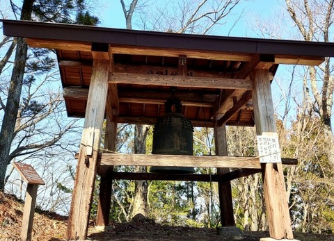 Picsart_24-04-04_06-38-54-243