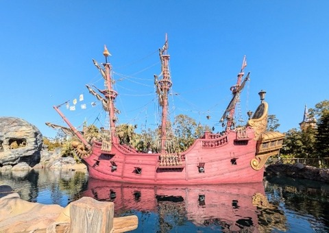 Picsart_25-02-25_22-57-07-765