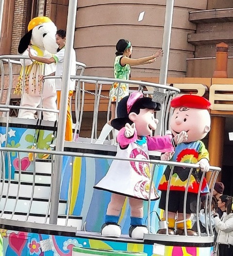 Picsart_23-11-29_16-47-27-141