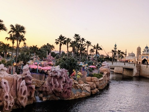 Picsart_25-02-25_22-30-31-561