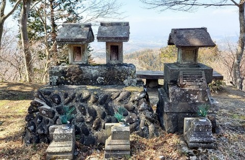 Picsart_24-04-07_08-39-44-945