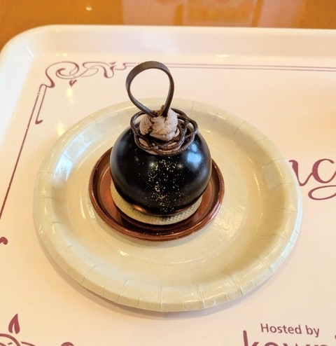 Picsart_25-12-09_14-35-45-990~2