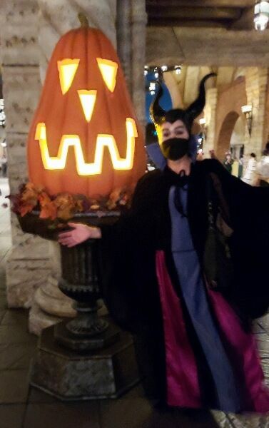 Picsart_22-10-04_19-33-01-850