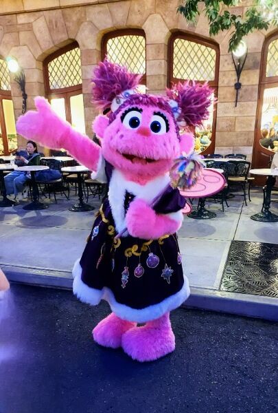 Picsart_23-11-29_20-47-49-892