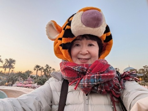 Picsart_25-02-25_22-28-35-019