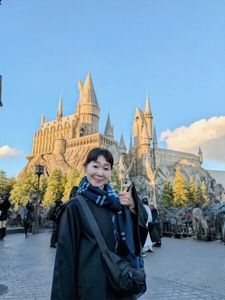 Picsart_25-12-09_17-44-49-827