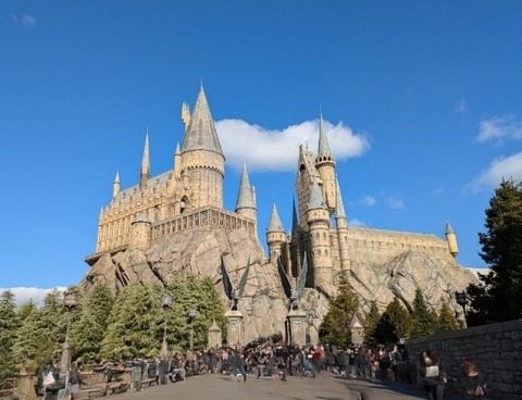 Picsart_25-12-09_14-26-03-694