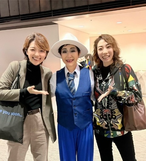 Picsart_24-11-03_04-47-31-117