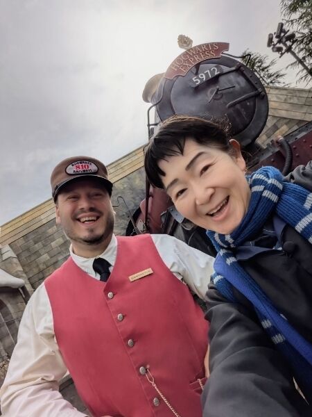 Picsart_25-10-21_11-05-44-588