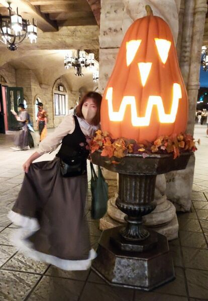 Picsart_22-10-04_19-32-44-622