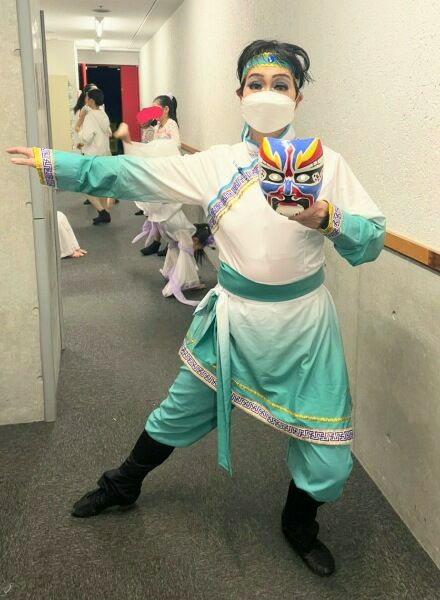 Picsart_22-10-31_17-18-01-495