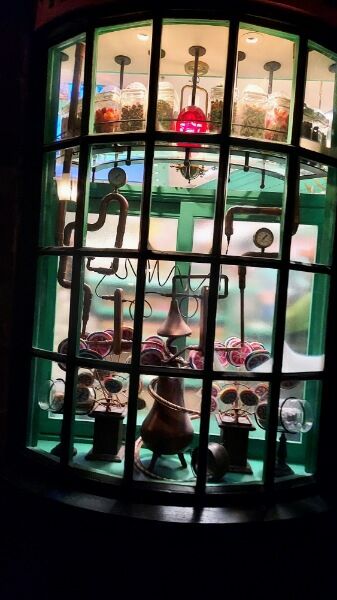 Picsart_23-11-29_20-45-44-751