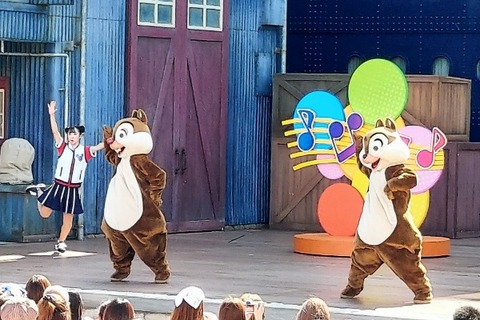 Picsart_22-10-04_19-28-40-381