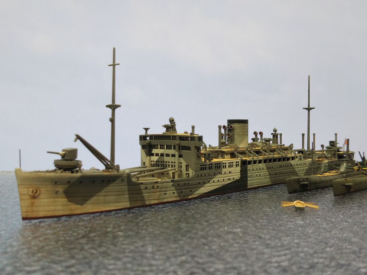 ハセガワ 1/700 日本海軍 特設潜水母艦 「平安丸 1943」 : 常磐