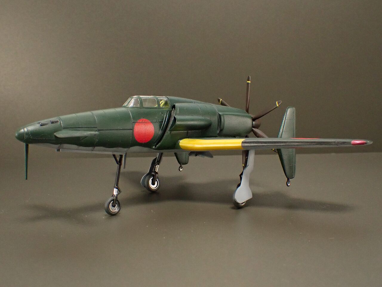 タミヤ 1/72 日本海軍 試作局地戦闘機 「震電」 : 常磐重工