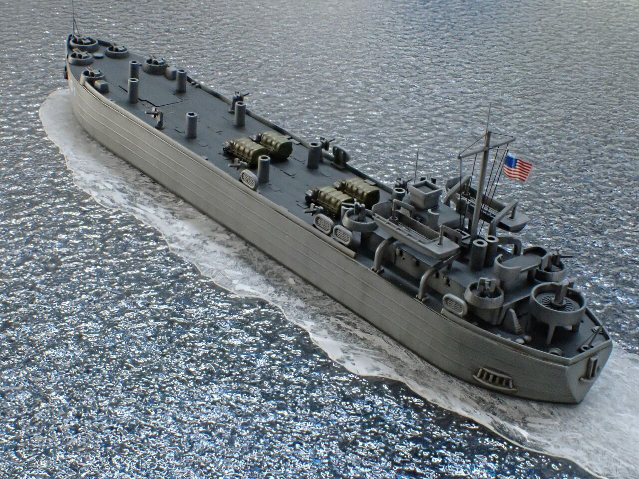 ピットロード 1/700 アメリカ海軍 戦車揚陸艦 「LST-1 1943」 : 常磐