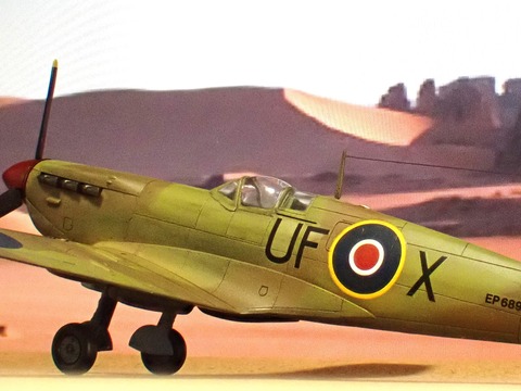 イギリス空軍主力レシプロ戦闘機「スピットファイア」のvectorイラスト画 UKスピットファイアのイラスト素材 [79729986] - PIXTA