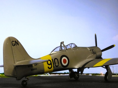 1/72 イギリス 単発プロペラ機色々 +オマケ 12個セット バッファロー、デファイアント、フェアリー等 ジャンク 同梱OK エアフィックス 1⁄72 イギリス海軍 ソードフィッシュ チャンネル