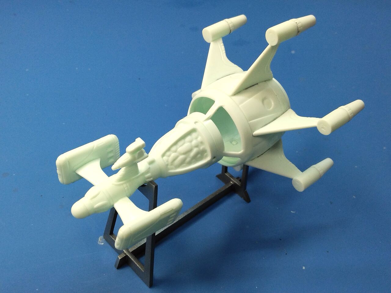 「ドラワ・ザン」「グラム・ザン」「」サディス・ザン」「ガダマン・ザン」 アオシマ 1/2600 バッフ・クラン 亜空間巡航戦艦 「グラム・ザン