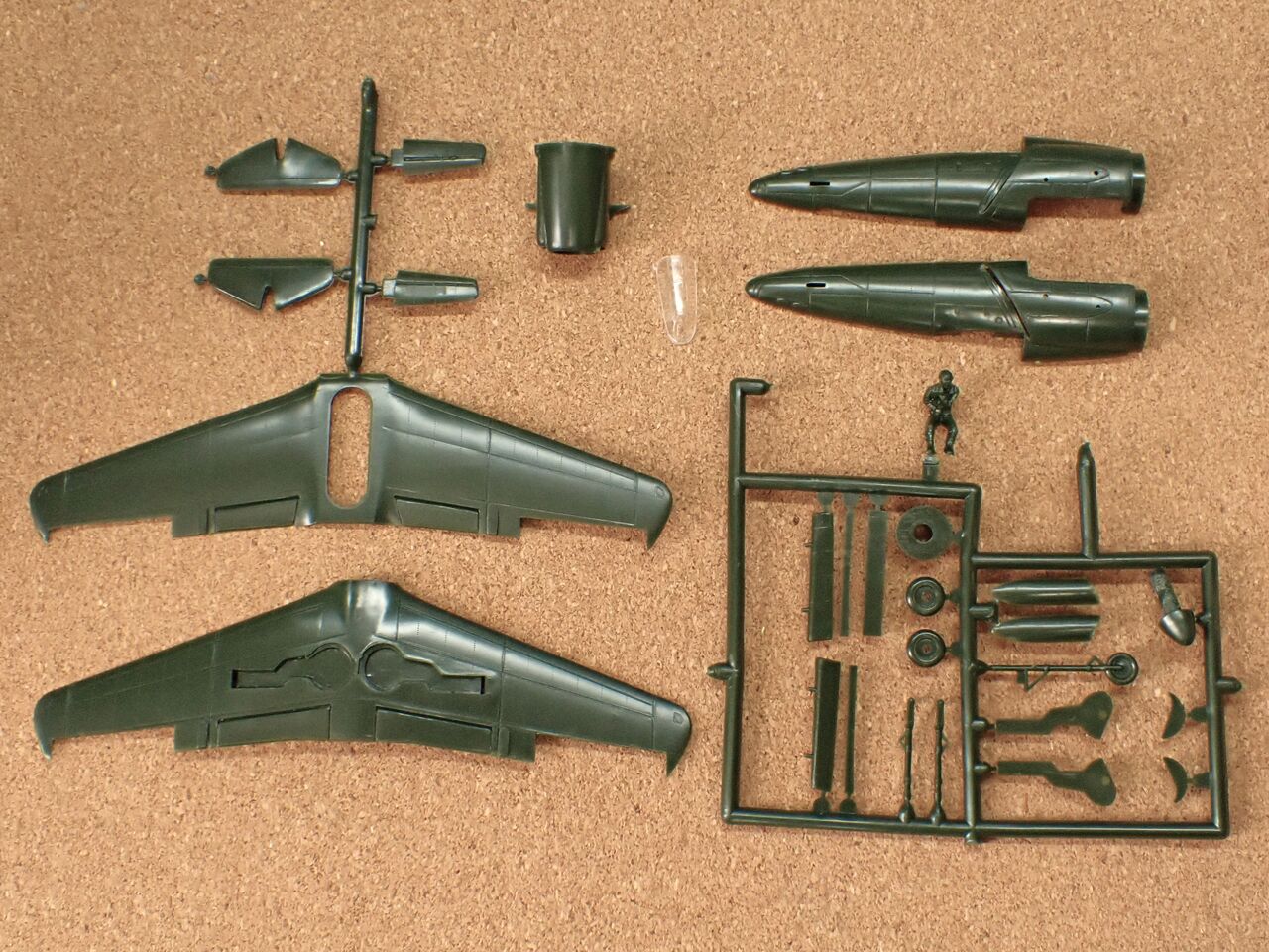 タミヤ 1/72 日本海軍 試作局地戦闘機 「震電」 : 常磐重工