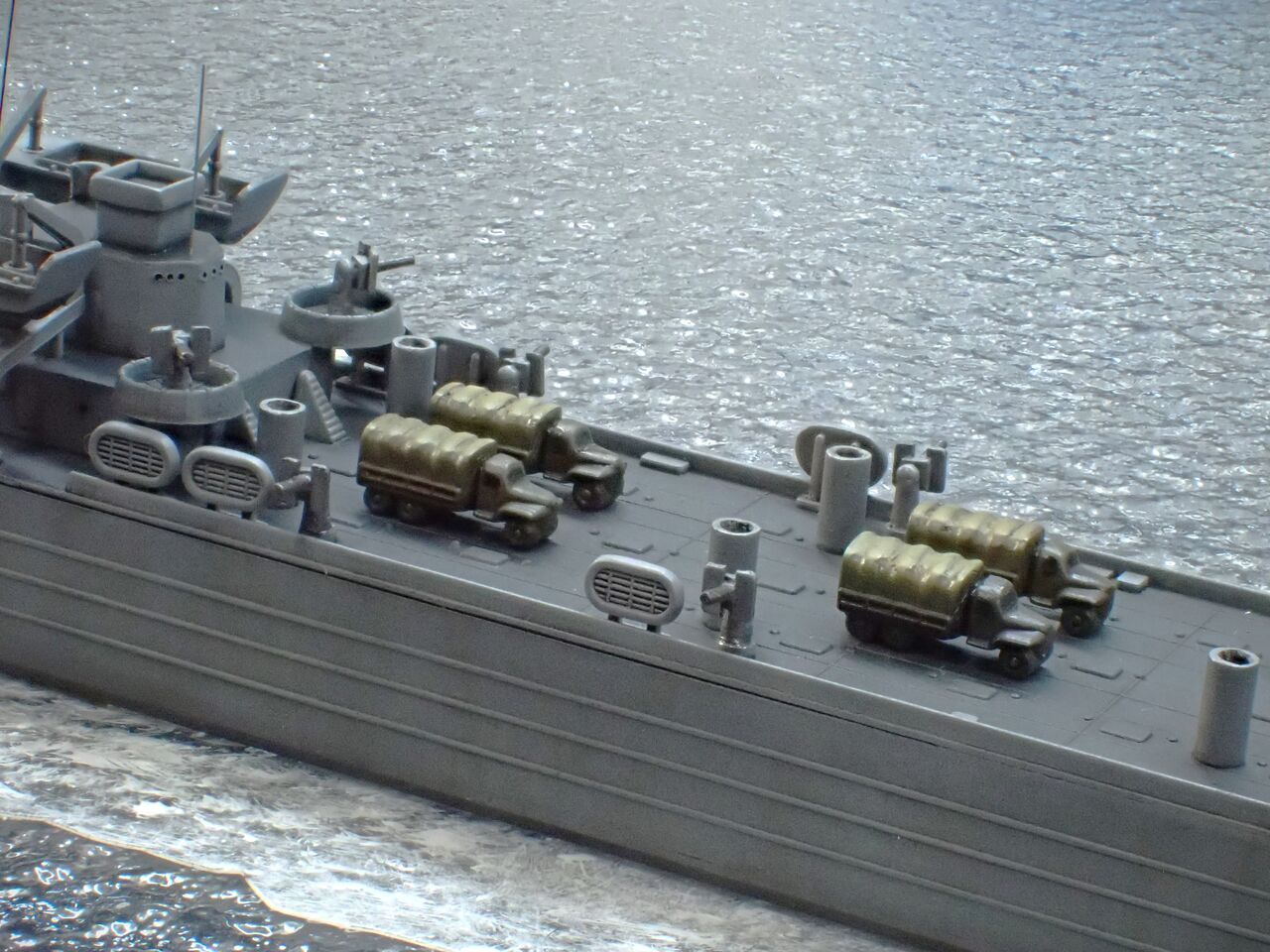ピットロード 1/700 アメリカ海軍 戦車揚陸艦 「LST-1 1943」 : 常磐