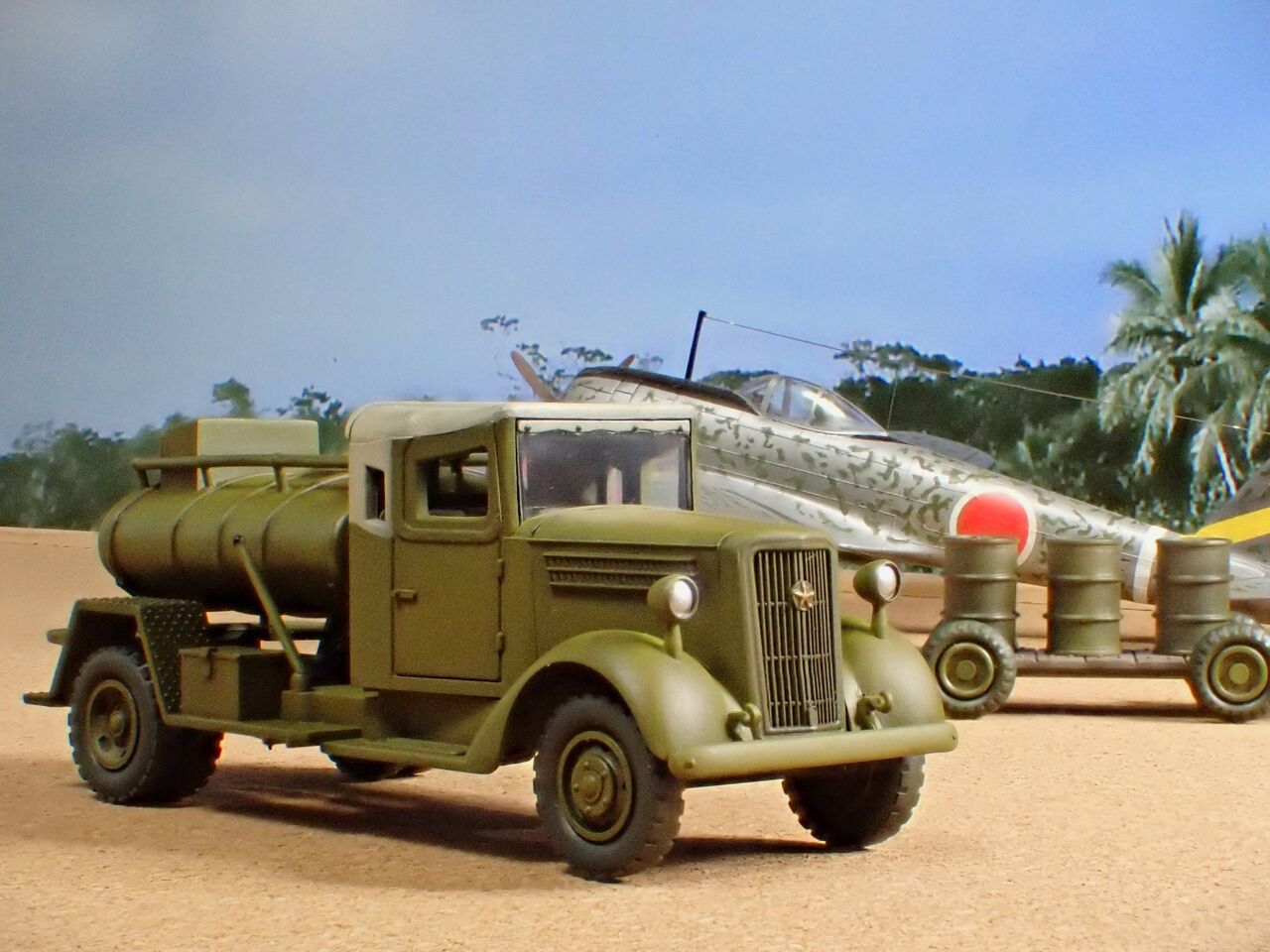 ハセガワ 1/72 日本陸軍 「いすゞ TX-40 燃料補給車」 : 常磐