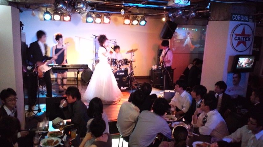バンドと結婚式二次会 オキナワａサインバーkoza マスターtakuの企み