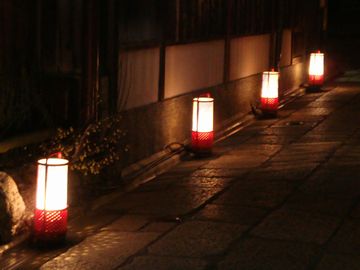 石塀小路の行灯
