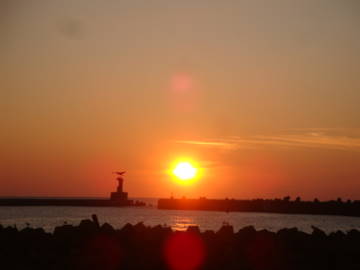 由良に沈む夕陽