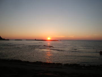 由良海岸に沈む夕陽