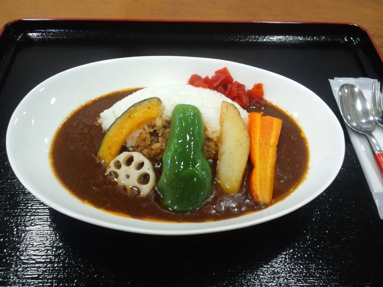 カレー 食堂 米山