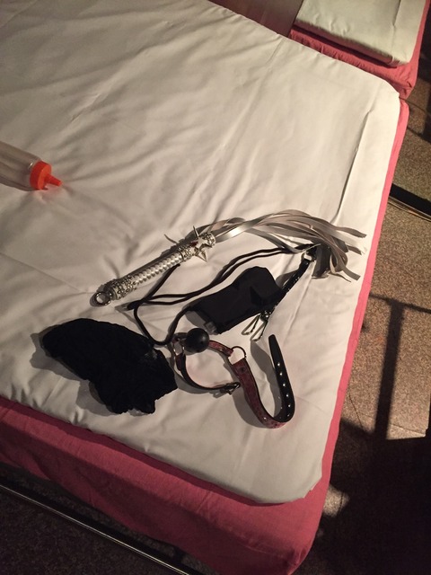 ED2B02FF-91A3-4899-9366-9C1045B384C0_1_105_c