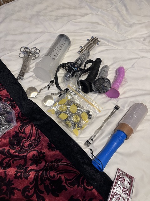 1ECA858D-369F-4149-A5E7-29ABBE0642C2_1_105_c