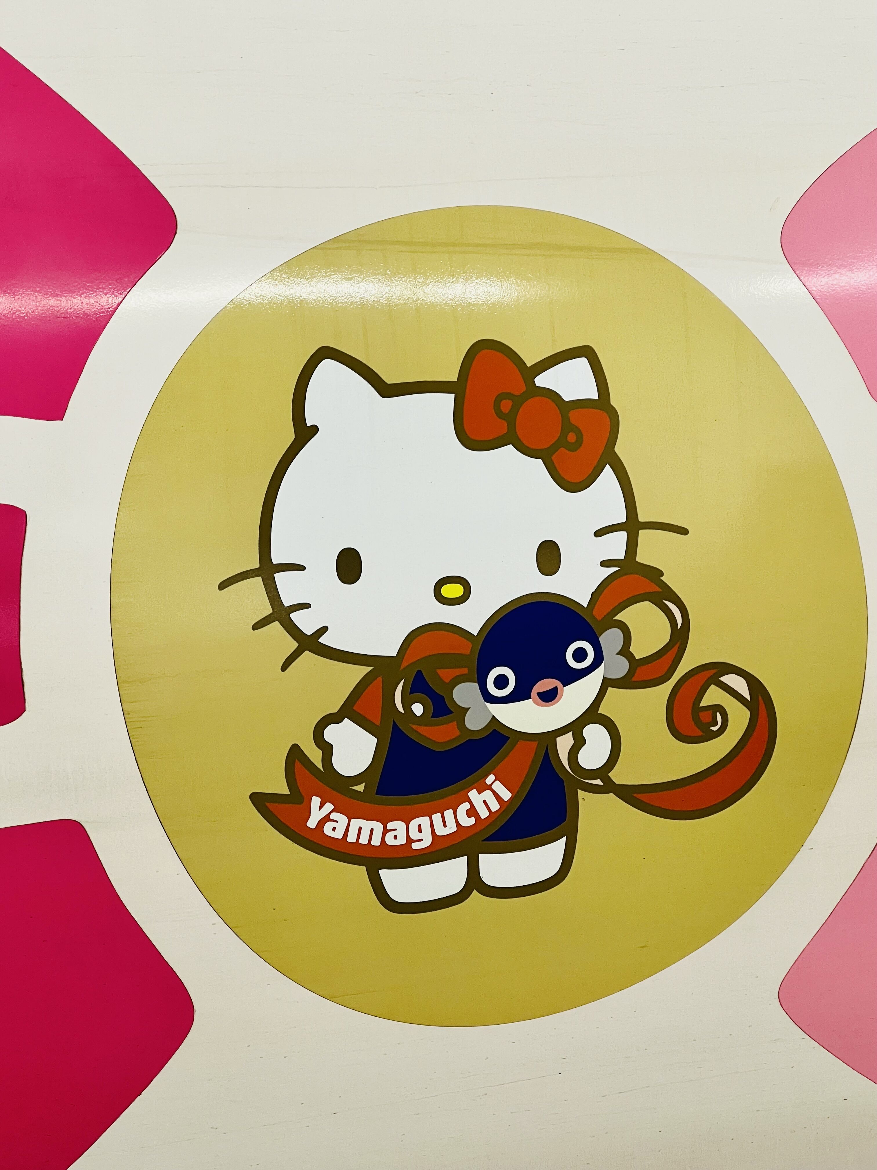 松本人志監督作品　しんぼる×HELLO KITTY ハローキティ根付け ハローキティ 松本人志監督作品 しんぼる - メルカリ