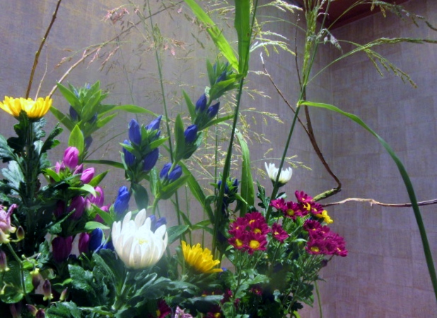ホテルにもお月見の花 草月流上村春洸ぎゃらりー ホテルにもお月見の花 草月流上村春洸ぎゃらりー
