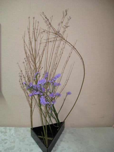 剣山無しで生ける 草月流上村春洸ぎゃらりー