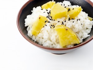 さつまいもごはん