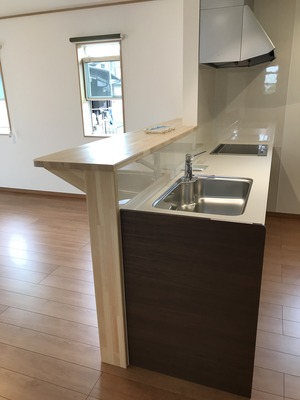 木製カウンタ　キッチン