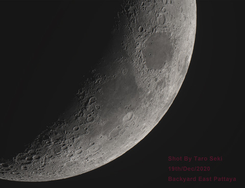 moon03Conv_stacked-Edit01-Finish