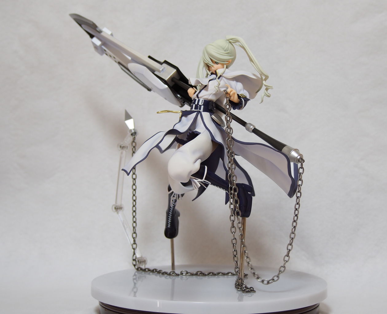 魔法戦争 Freeing 四条桃花 1 8スケールフィギュア 小説7巻表紙のイラストをベースにフィギュア化 レビュー フィギュア情報 魔法戦争 Freeing 四条桃花 1 8スケールフィギュア 小説7巻表紙のイラストをベースにフィギュア化 レビュー フィギュア情報