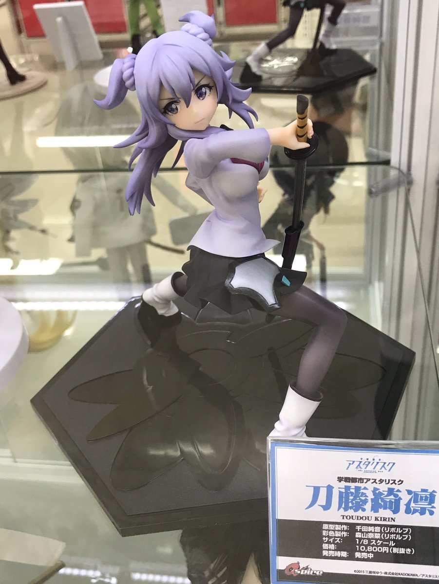 秋葉原 刀藤綺凛 赤 のセイバー モードレッド など展示 フィギュア情報